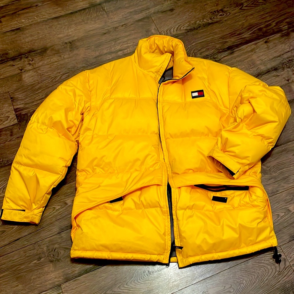 Vintage Tommy Hilfiger puffy men jacket Size L